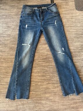 Gracia Distressed Flare Jeans - Blue 🔥🔥